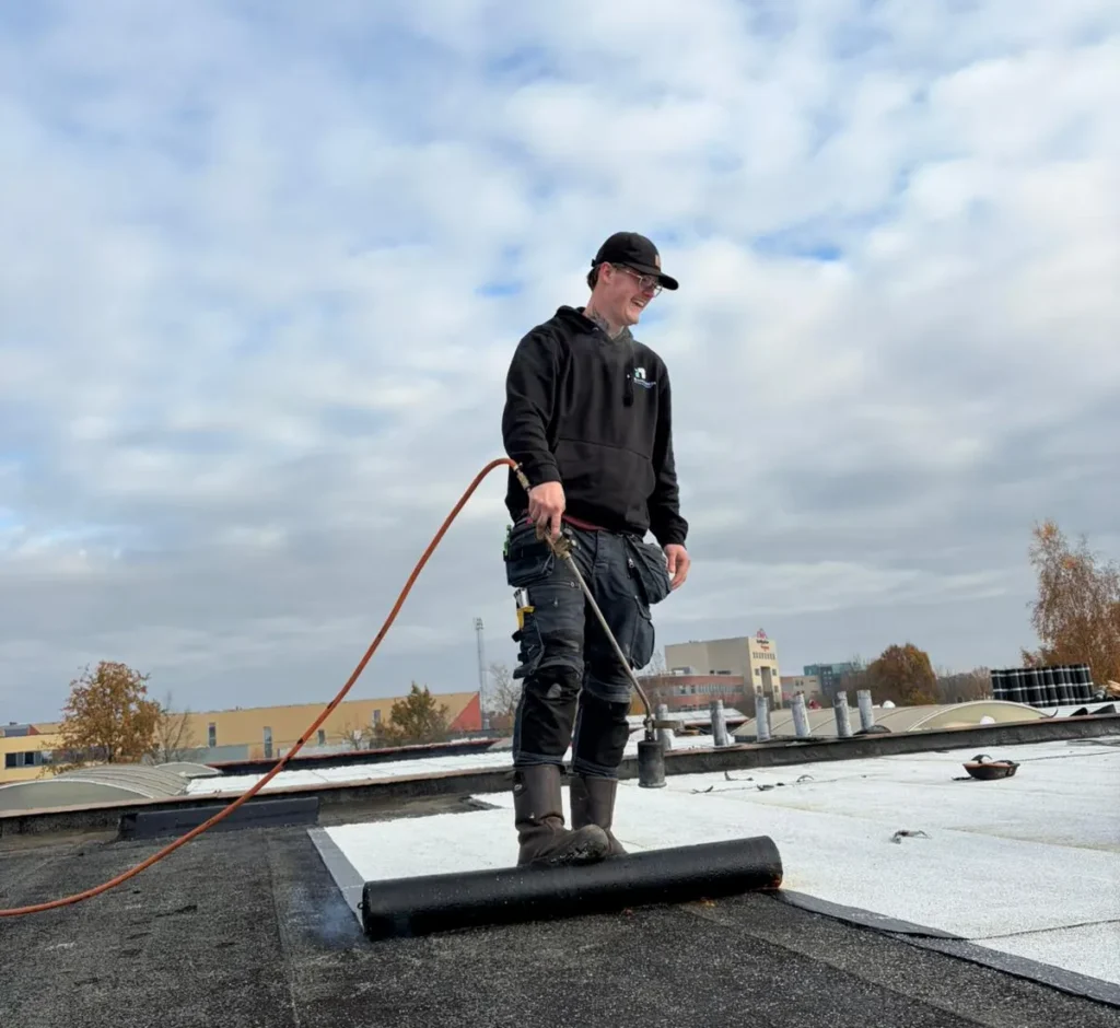 Dakdekker Specialist Alkmaar - WIe zijn wij