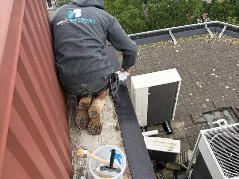 Triflex dakrand in Alkmaar door Dakdekker Specialist Alkmaar